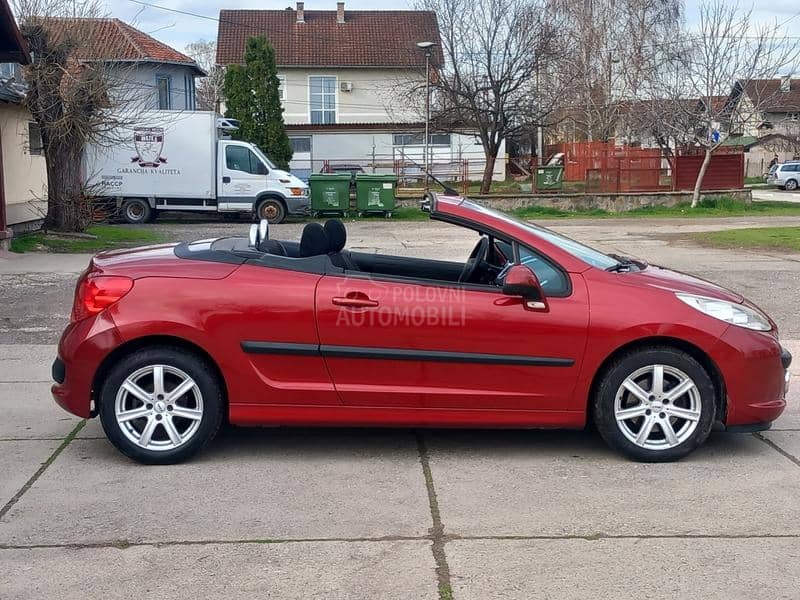 Peugeot 207 1.6 B E N Z.