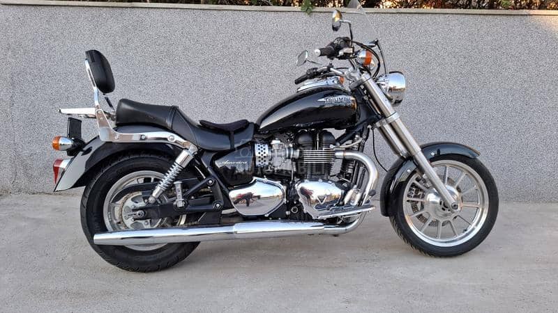 Triumph america 900