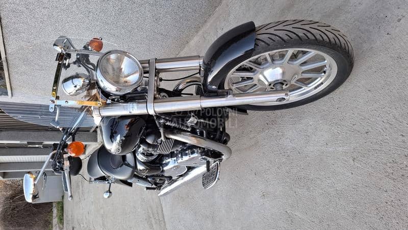 Triumph america 900