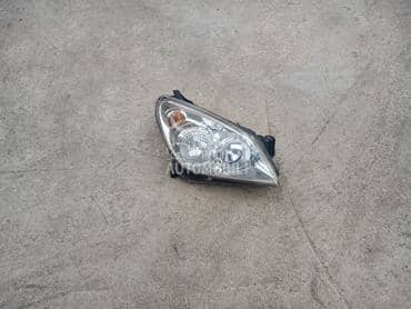 Far desni za Opel Astra H