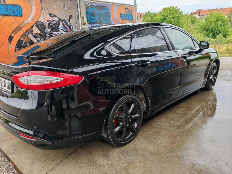Ford Mondeo TITANIUM