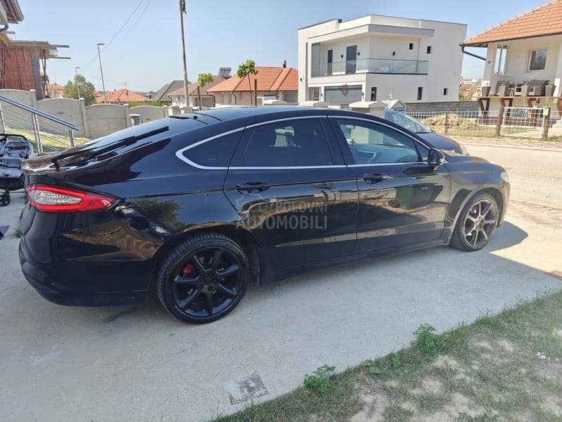 Ford Mondeo TITANIUM