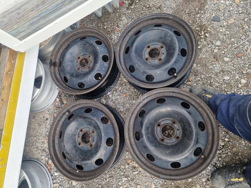 Čelične felne  16" 4 x 108