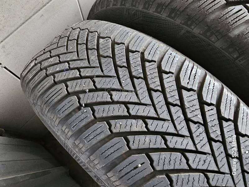 Continental 195/60 R16 Zimska
