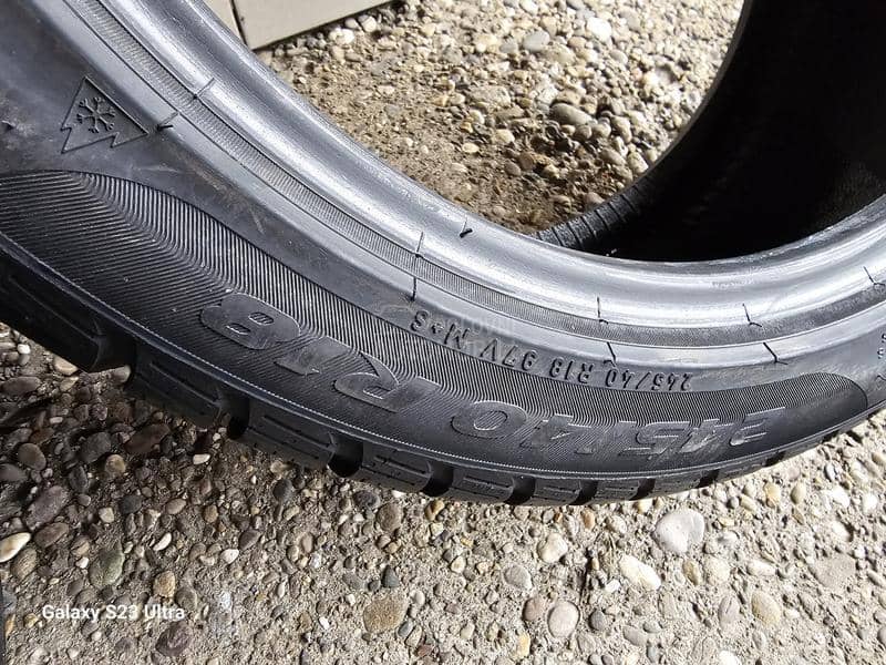 Pirelli 245/40 R18 Zimska