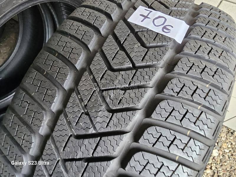 Pirelli 245/40 R18 Zimska