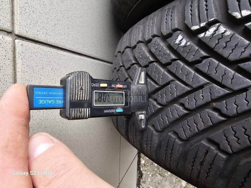 Continental 185/65 R15 Zimska