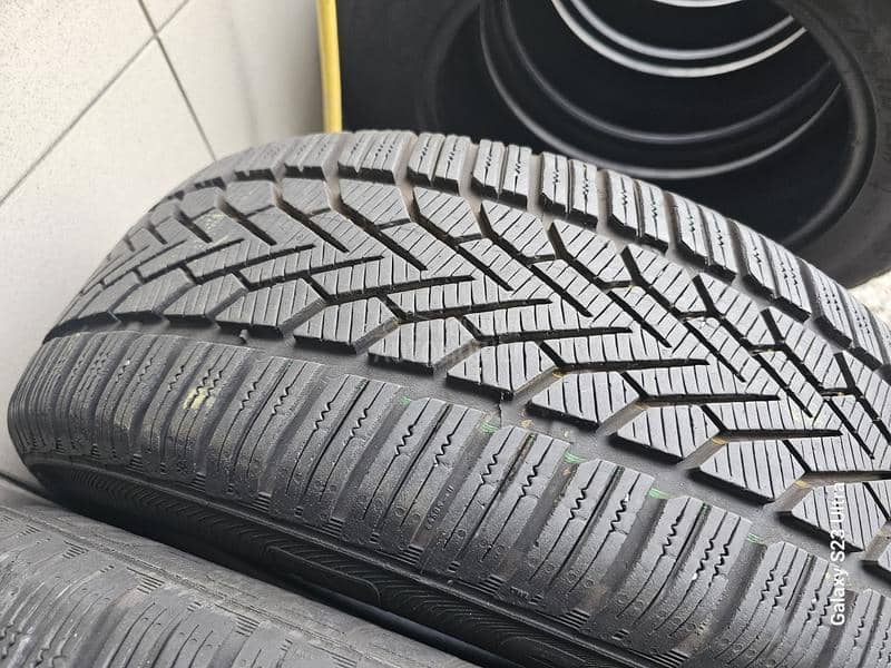 Semperit 215/60 R16 Zimska