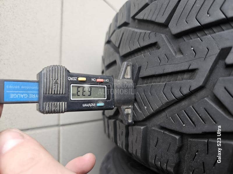 Taurus 215/65 R17 Zimska