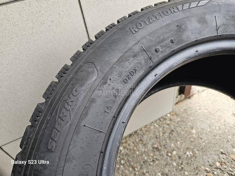 Taurus 215/65 R17 Zimska