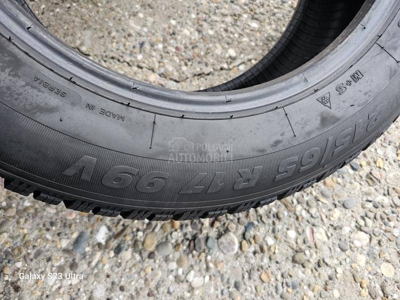 Taurus 215/65 R17 Zimska
