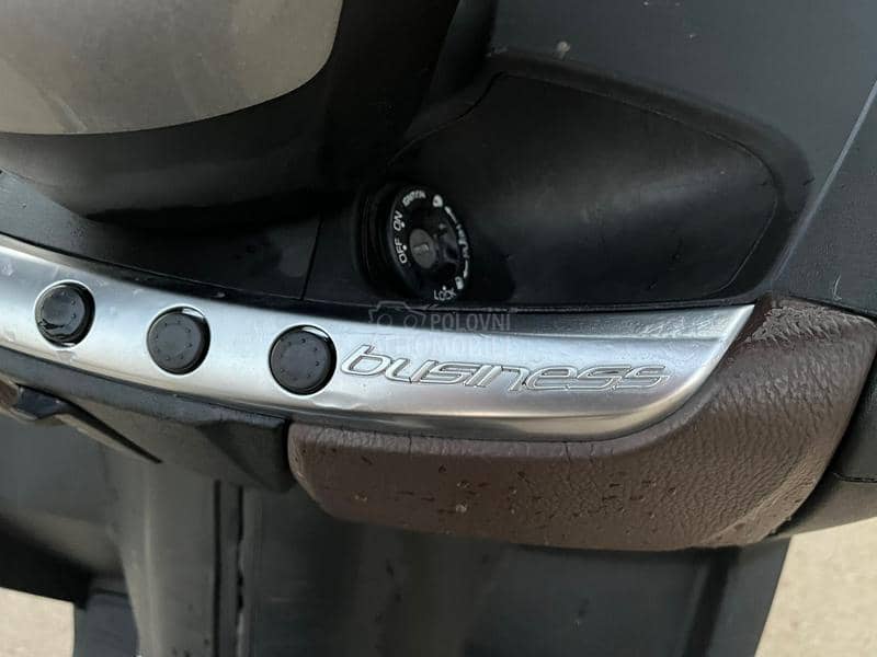 Piaggio Mp3 300 Business 2kom.