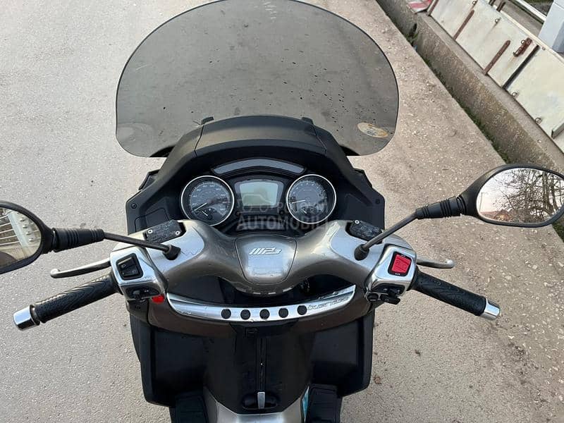 Piaggio Mp3 300 Business 2kom.