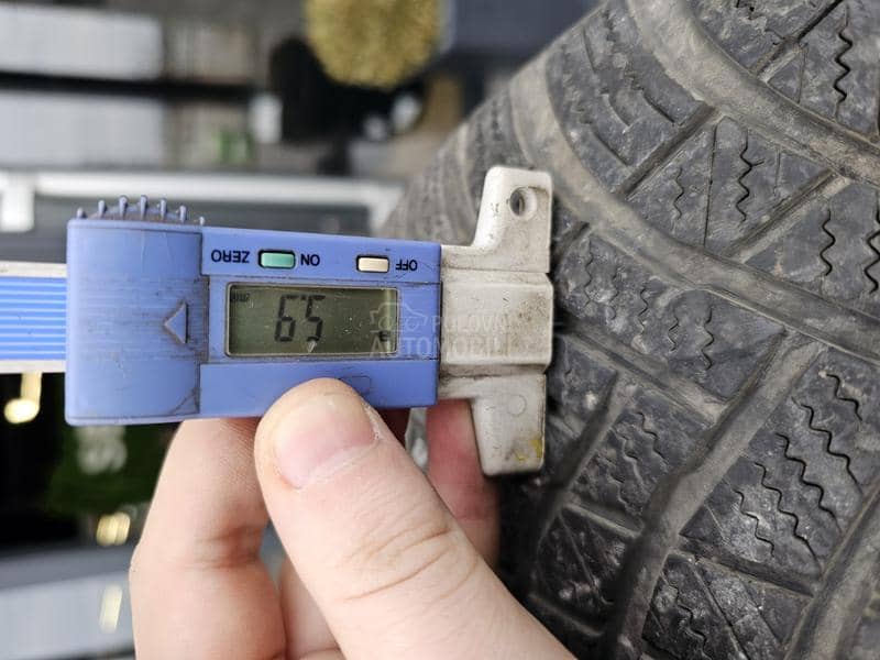 Hankook 195/60 R16 Zimska