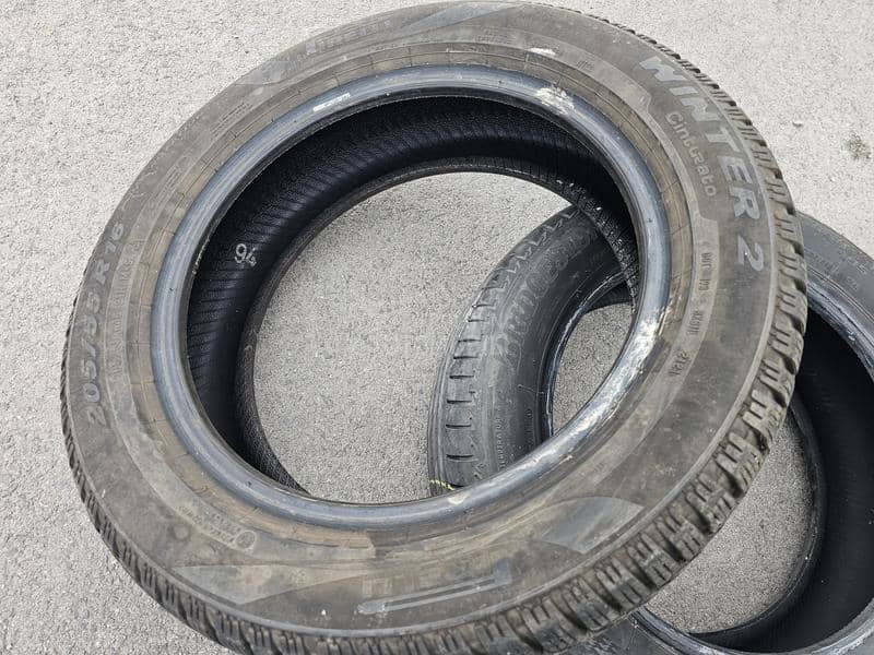 Pirelli 205/55 R16 Zimska