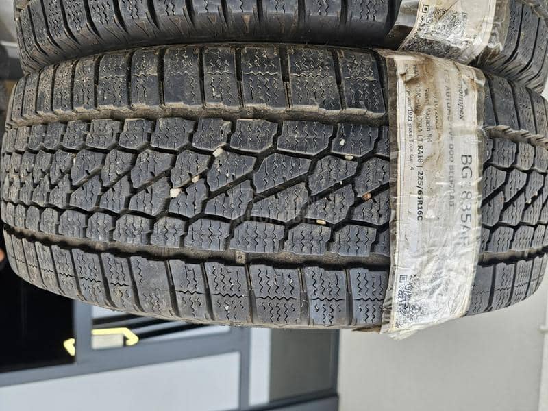 Firestone 225/65 R16 Zimska