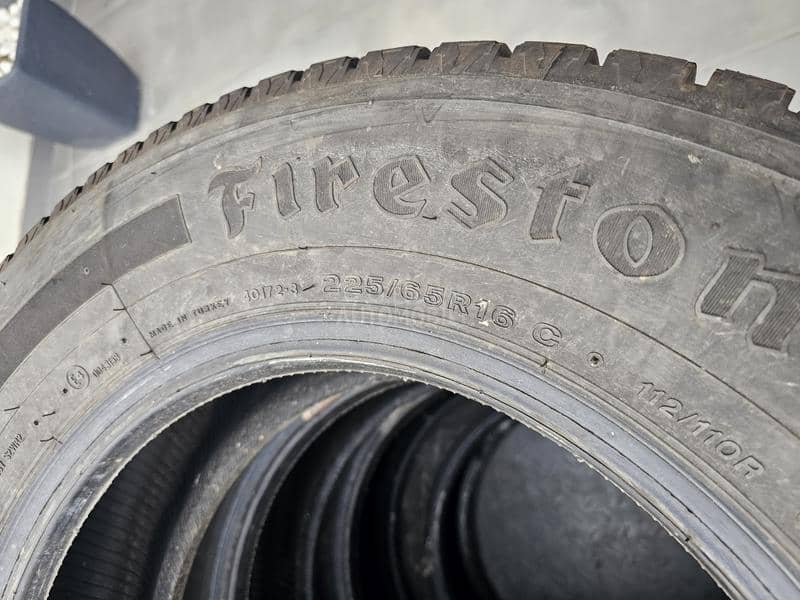 Firestone 225/65 R16 Zimska