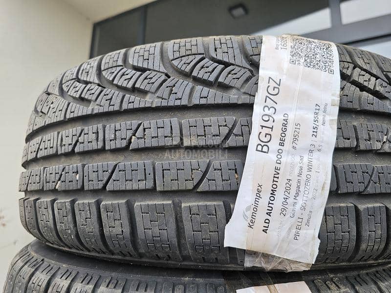 Pirelli 215/55 R17 Zimska
