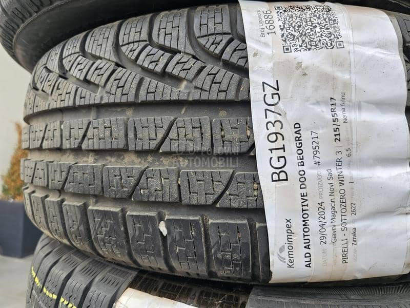 Pirelli 215/55 R17 Zimska