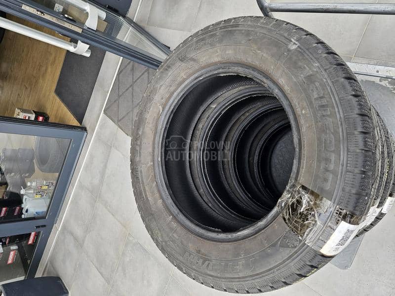 Laufenn 215/65 R16 Zimska