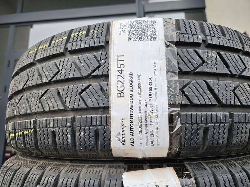 Laufenn 215/65 R16 Zimska