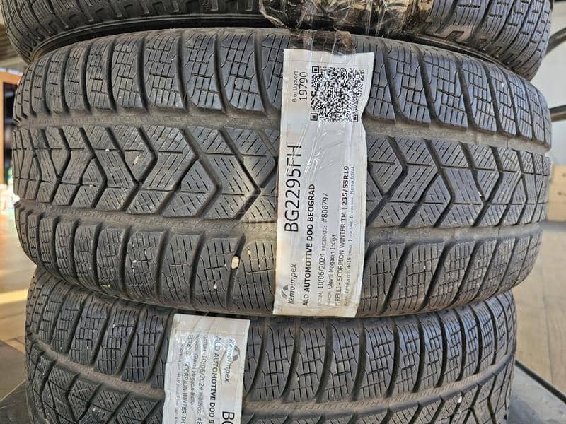 Pirelli 235/55 R19 Zimska