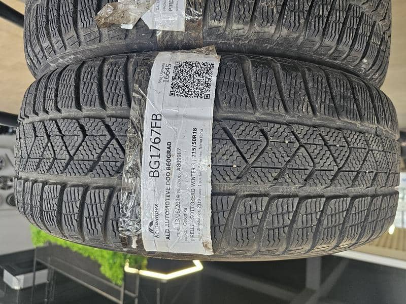 Pirelli 215/50 R18 Zimska