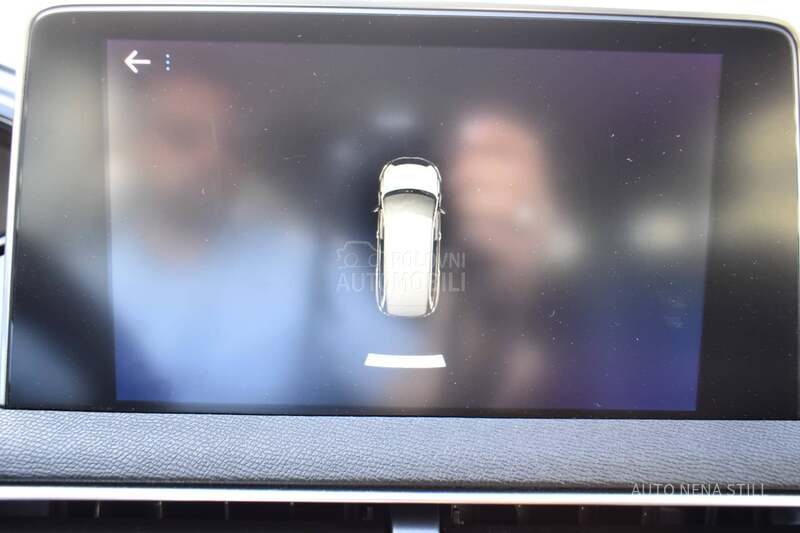 Peugeot 5008 Business 1.5Hdi AT