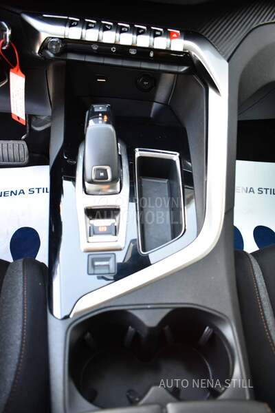Peugeot 5008 Business 1.5Hdi AT