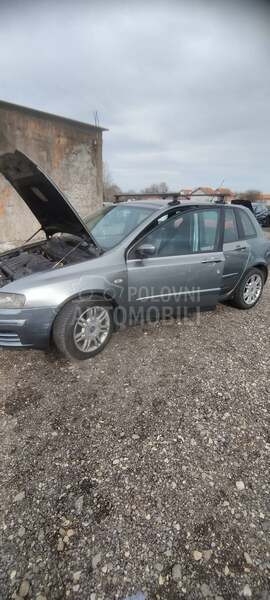 Fiat Stilo 2005. god. -  kompletan auto u delovima