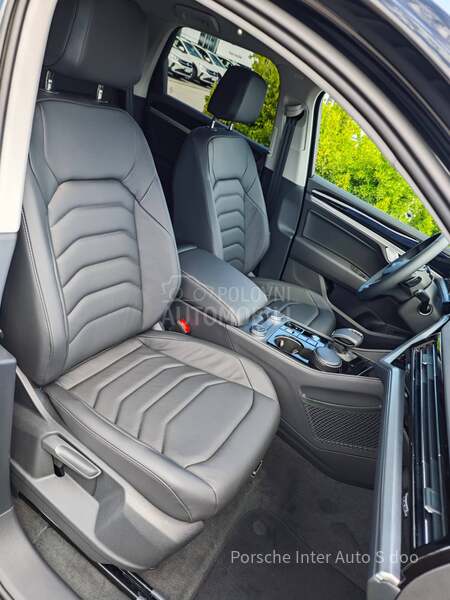 Volkswagen Touareg 3.0 TDI Business 4M