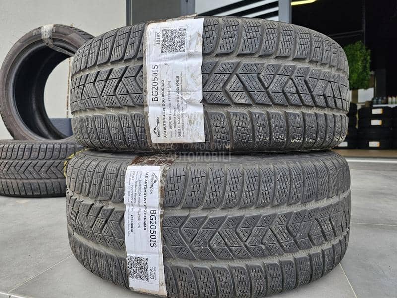 Pirelli 235/60 R18 Zimska
