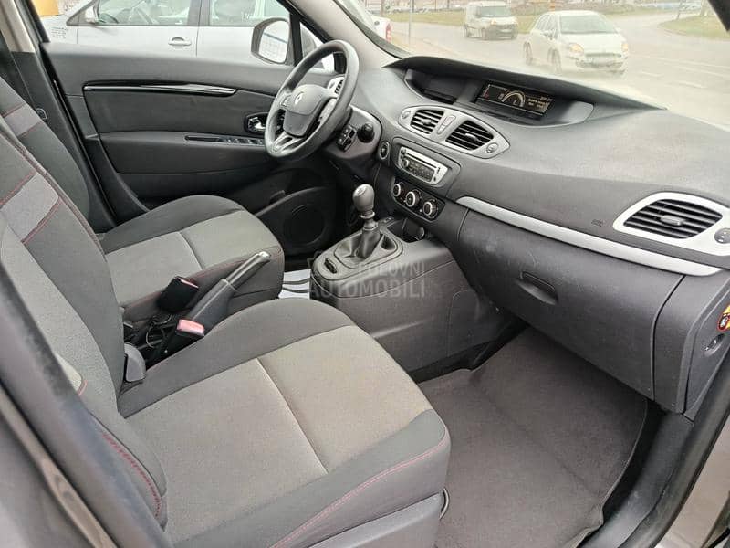 Renault Scenic 1.2