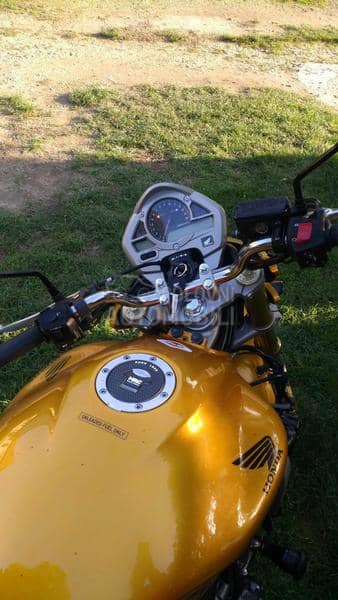 Honda CB600F Hornet
