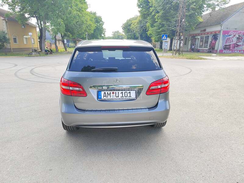 Mercedes Benz B 200 NGT