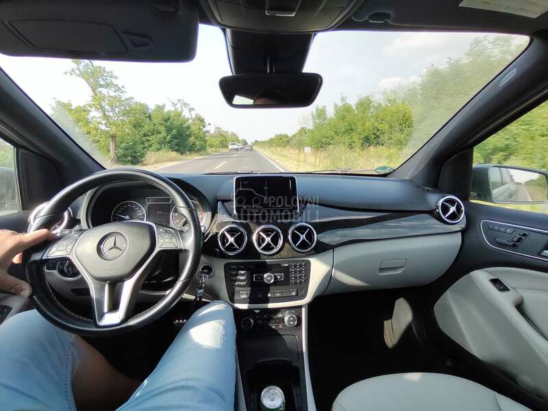 Mercedes Benz B 200 NGT