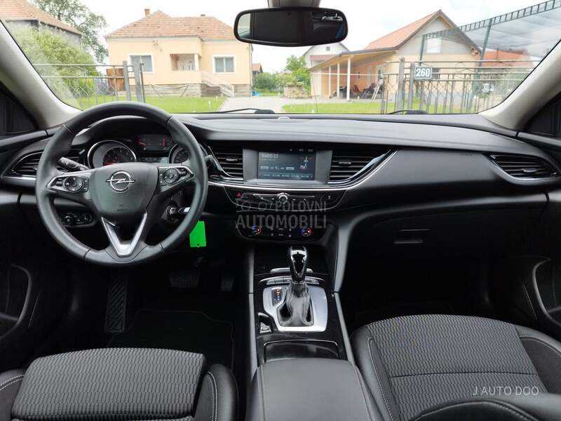 Opel Insignia 1.5 GRAND SPORT