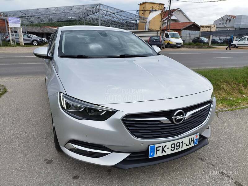 Opel Insignia 1.5 GRAND SPORT