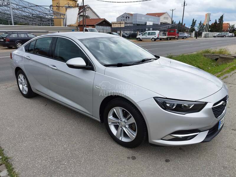 Opel Insignia 1.5 GRAND SPORT