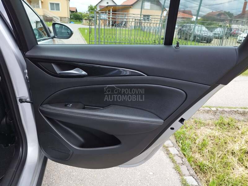 Opel Insignia 1.5 GRAND SPORT