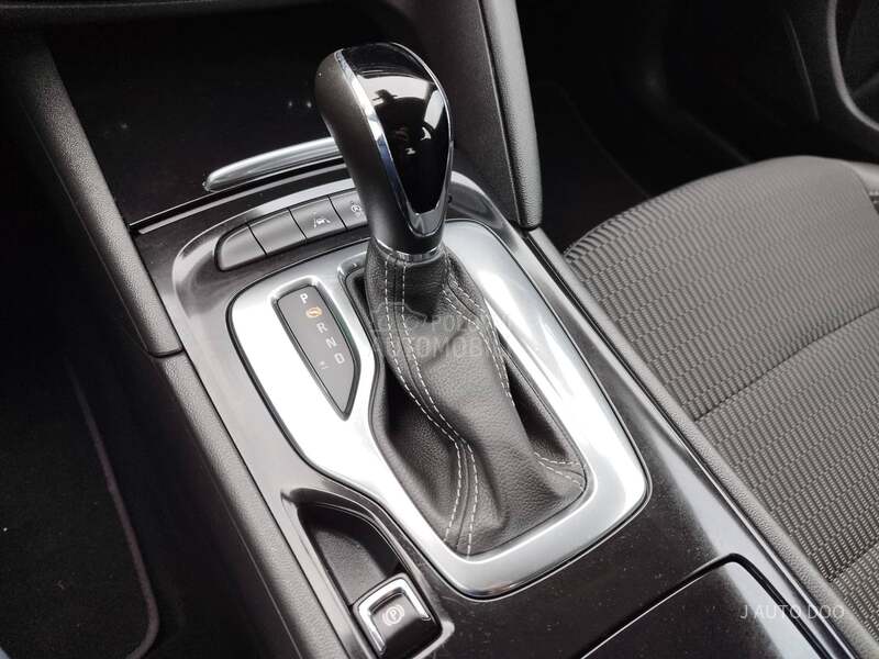 Opel Insignia 1.5 GRAND SPORT