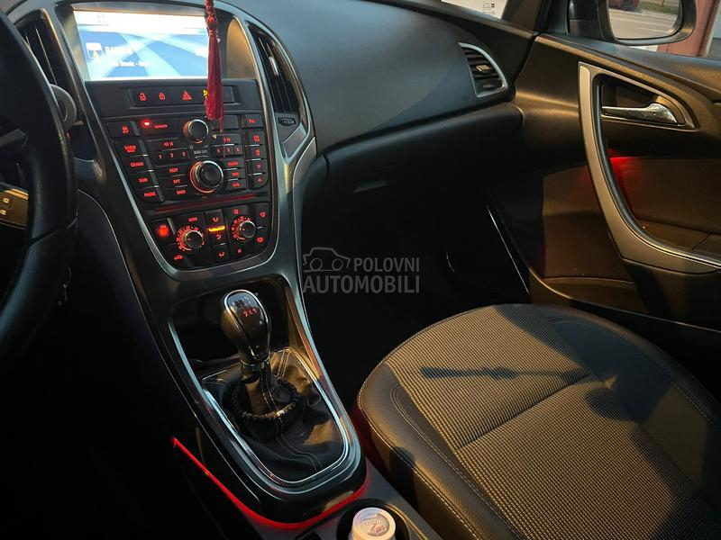 Opel Astra J 1.7 cdti