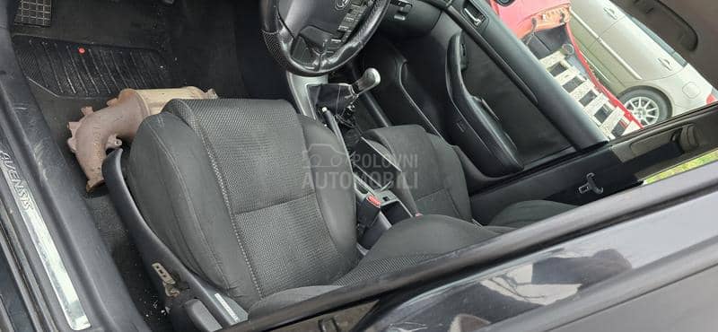 Delovi za Toyota Avensis 2.0d4d 2003. god.