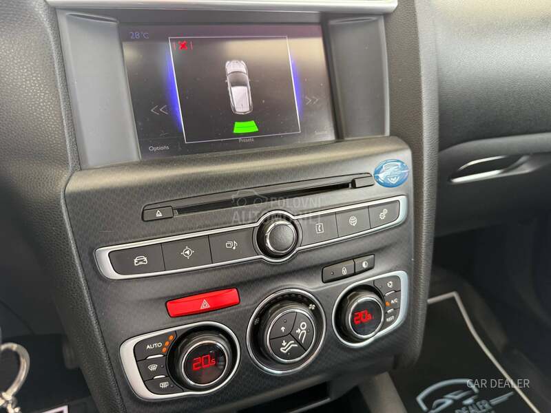 Citroen DS4 1.6hdi/NAV/LED