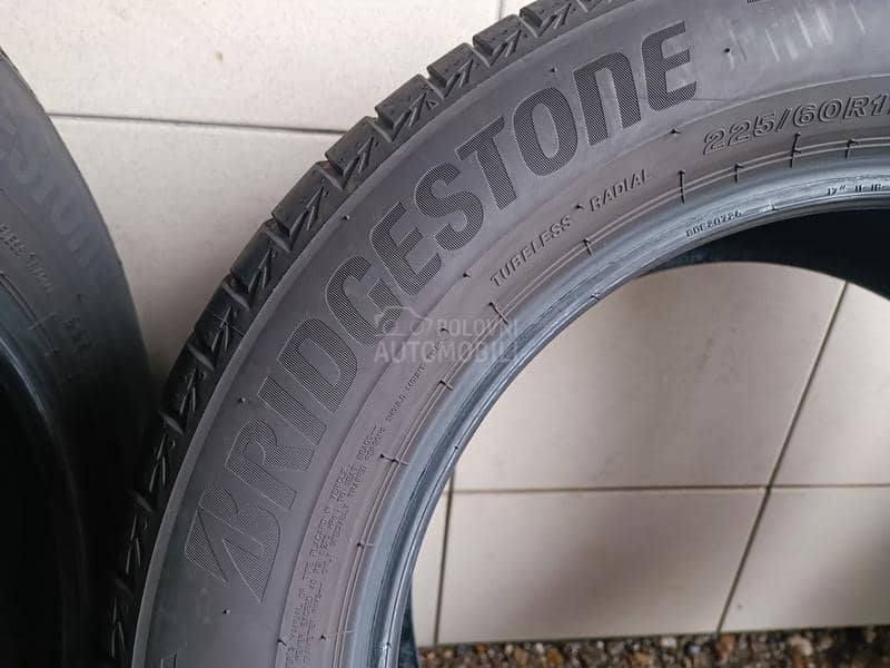 Bridgestone 225/60 R17 Letnja