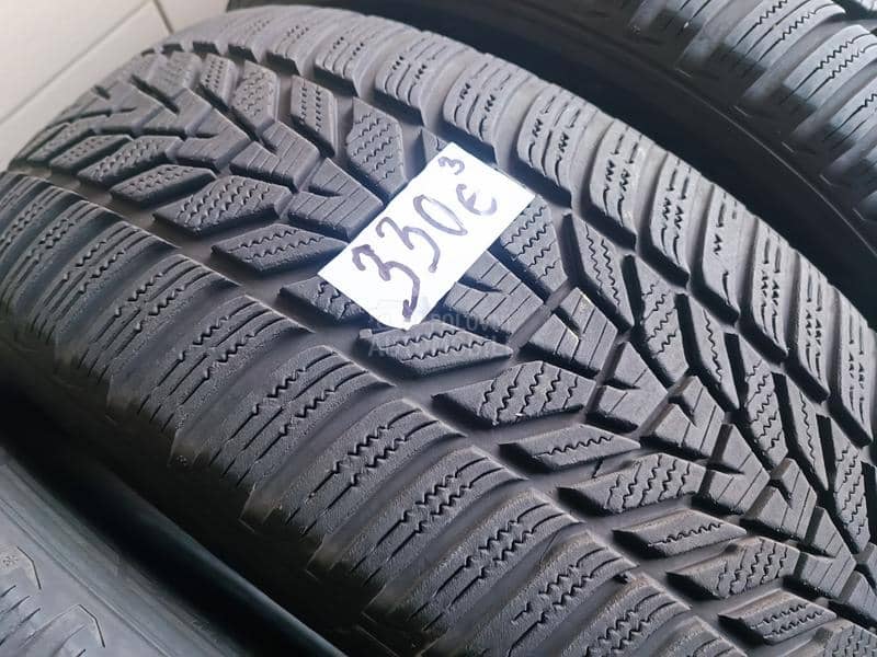Hankook 225/55 R18 Zimska