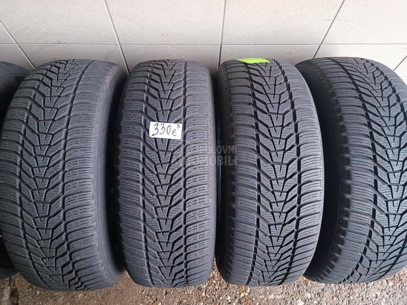 Hankook 225/55 R18 Zimska