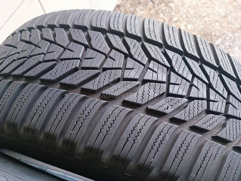 Hankook 225/55 R18 Zimska