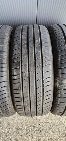 Kumho 215/55 R18 Letnja