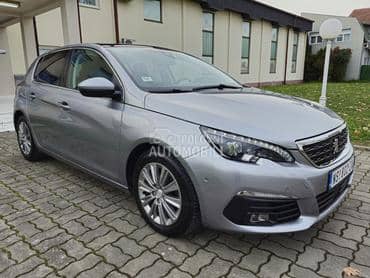 Peugeot 308 1.2 Allure AUTO/PANO